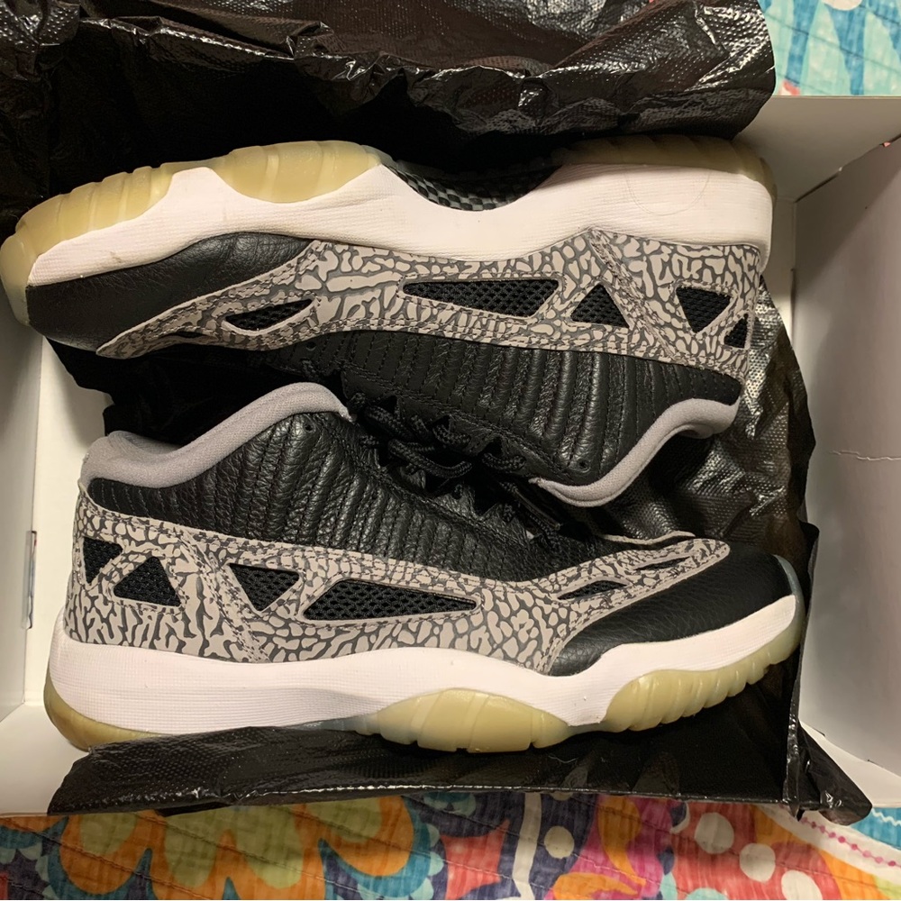 Nike Air Jordan 11 Se " Concrete "